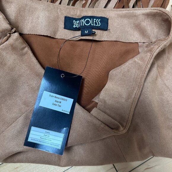 New NWT Relish NoLess Fringe Faux Suede Mini Skirt Size Medium - Picture 6 of 11